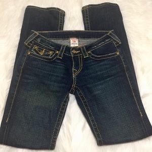 True Religion gold studs 💍 very pretty 💍sz 27